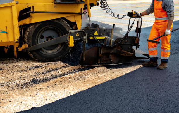 Best Recycled Asphalt Driveway Installation  in Parkville, MO